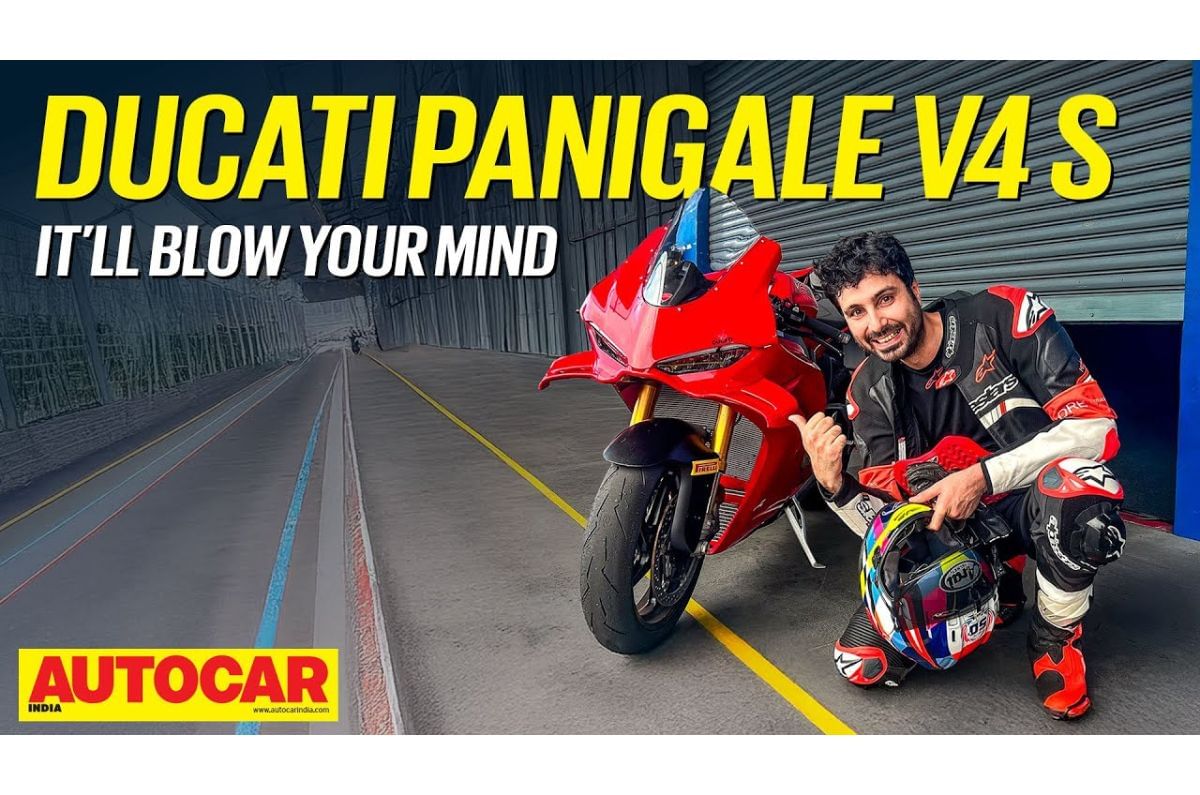 Ducati Panigale V4 S video review